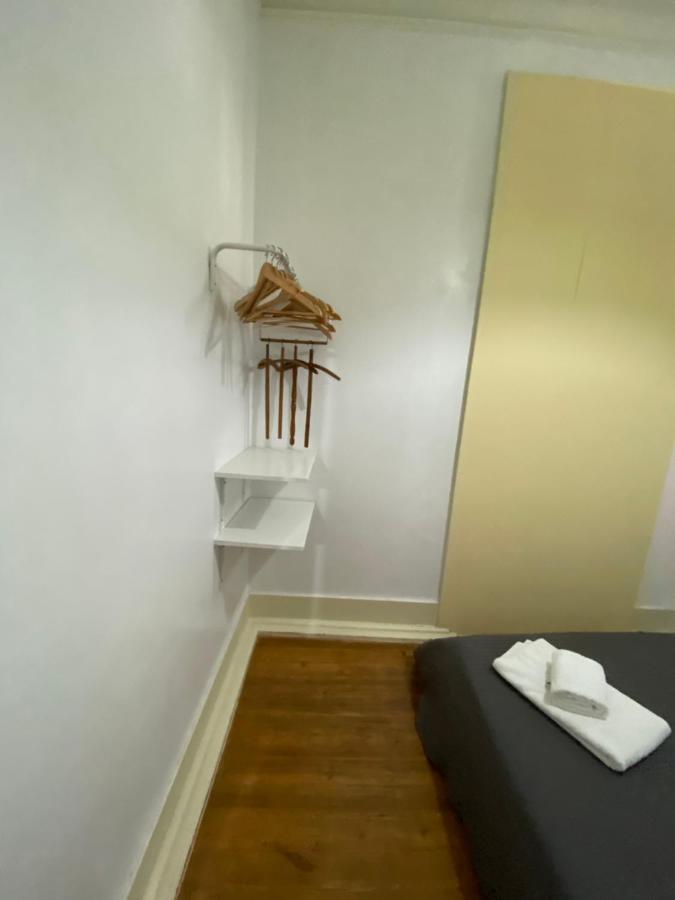 Relax Chiado 3 - Cute Little Double Room With Shared Bathroom Lisbon Exterior photo